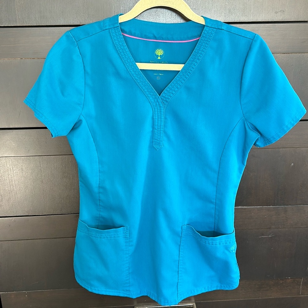 Healing Hands Purple Label scrub top.